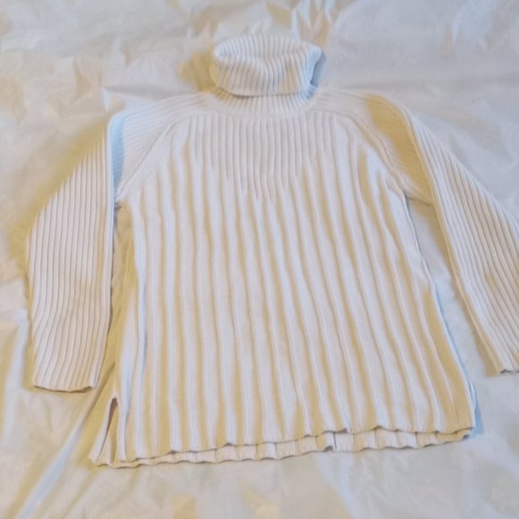 Tristan Turtleneck Sweater Soft Off-White Size Large - Picture 2 of 3